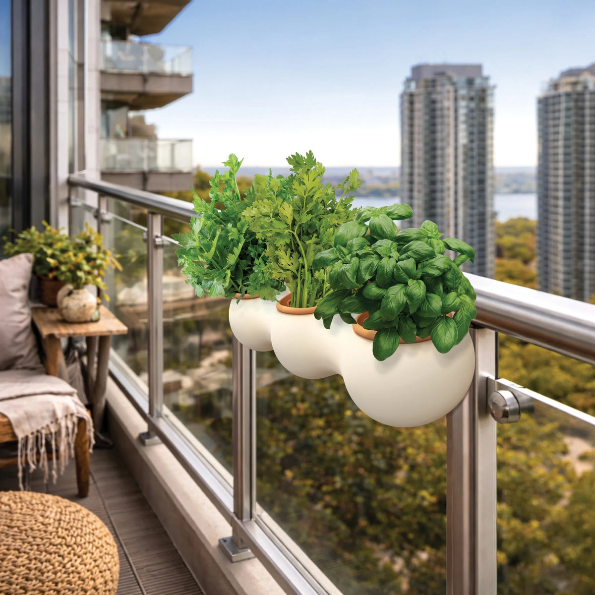 NUAGE blanc — 3 modules sur rambarde de balcon avec fines herbes